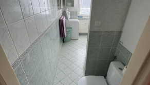 WC + kúpeľňa s oknom