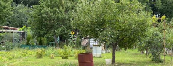 NOVÁ CENA !!! Predám veľký pozemok v záhradkárskej časti Kamenný Mlyn Trnava s výmerou cca 462m2