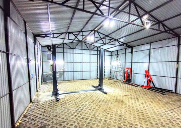 100% aktuálna! plechová hala na prenájom 80 m2, Coburgova ulica, Trnava.