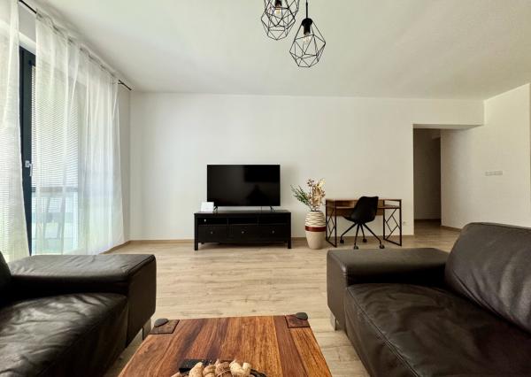 # CITY RESIDENCE # Exkluzívny 2.-izb. kompletne zariadený byt s terasou, 2x šatník, CENTRUM MESTA