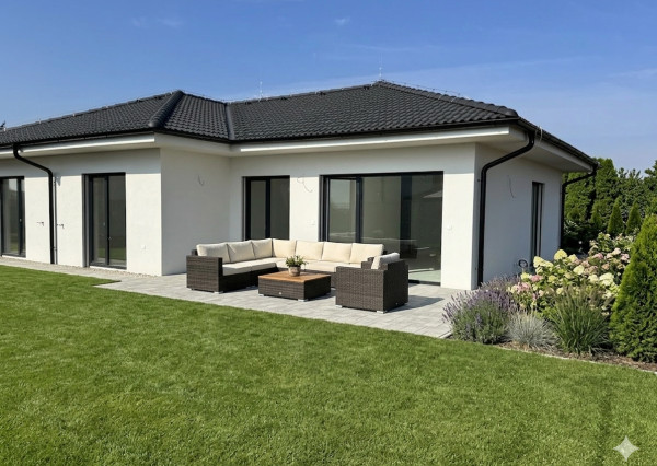 DOKONČENIE PODĽA VL. VÝBERU DO ŠTANDARDU V CENE!! NOVOSTAVBA 4.-izb. RD, hliníkové žalúzie, 2x park. miesto, obec Dolná Krupá