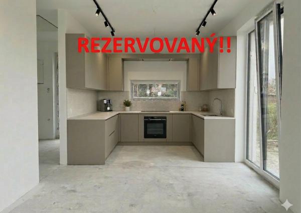 REZERVOVANÝ, dokončenie v štandarde!!! NOVOSTAVBA 4.-izb. RD, hliníkové žalúzie, 2x park. miesto, obec Dolná Krupá