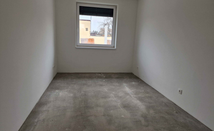 100% aktuálny ! Novostavba 4 izbový Rodinný Dom, 3x parkovacie miesto, pozemok 304 m2, fotovoltaika, Hrnčiarovce nad Parnou ! - fotografia 4