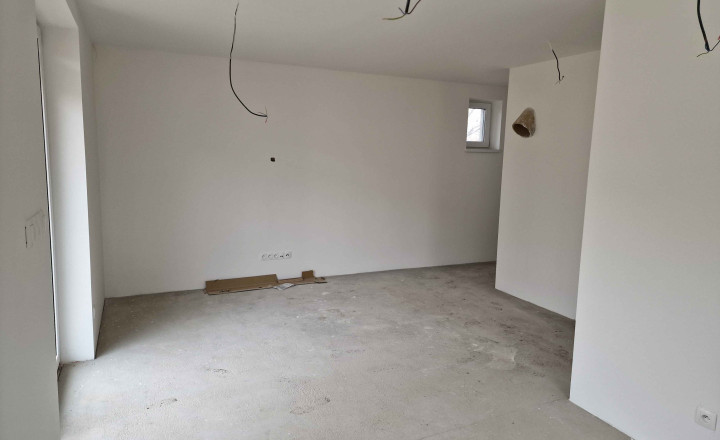 100% aktuálny ! Novostavba 4 izbový Rodinný Dom, 3x parkovacie miesto, pozemok 304 m2, fotovoltaika, Hrnčiarovce nad Parnou ! - fotografia 11