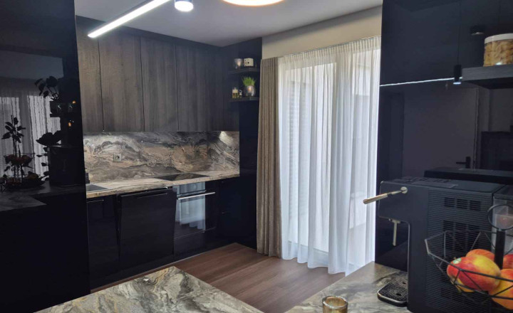 REALFINANC 100% aktuálny!!! Novostavba 4 izbový byt 156,5 m² v novostavbe Rezidencia Hviezdoslavova v centre mesta Trnava. - fotografia 6