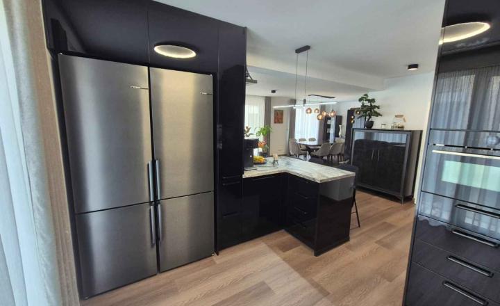 REALFINANC 100% aktuálny!!! Novostavba 4 izbový byt 156,5 m² v novostavbe Rezidencia Hviezdoslavova v centre mesta Trnava. - fotografia 8