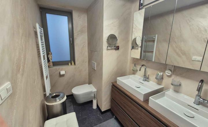 REALFINANC 100% aktuálny!!! Novostavba 4 izbový byt 156,5 m² v novostavbe Rezidencia Hviezdoslavova v centre mesta Trnava. - fotografia 12