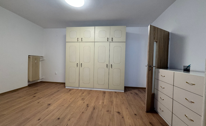Prenájom veľký 3.-izb. novo zrekonštruovaný byt s loggiou v top lokalite blízko centra mesta a žel. stanice na Hospodárskej ul. - fotografia 14