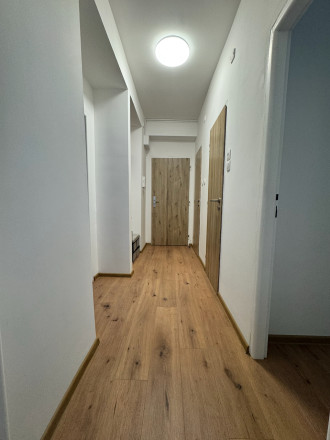 Prenájom veľký 3.-izb. novo zrekonštruovaný byt s loggiou v top lokalite blízko centra mesta a žel. stanice na Hospodárskej ul. - fotografia 18