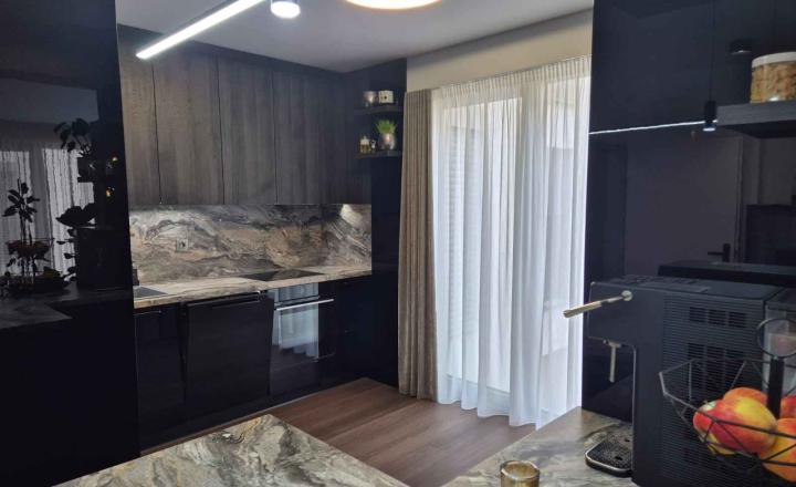REALFINANC 100% aktuálny!!! Novostavba 4 izbový byt 156,5 m² v novostavbe Rezidencia Hviezdoslavova v centre mesta Trnava. - fotografia 6