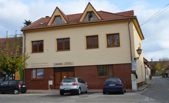 REALFINANC – 100% aktuálny! prenájom komerčný priestor s výmerou 14,79 m² na Jerichovej ulici v Trnave ! - fotografia 3
