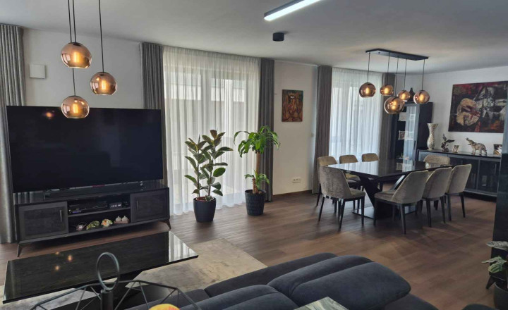 REALFINANC 100% aktuálny!!! Novostavba 4 izbový byt 156,5 m² v novostavbe Rezidencia Hviezdoslavova v centre mesta Trnava. - fotografia 4
