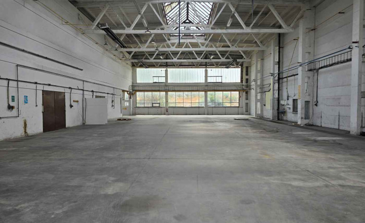 REALFINANC – 100% aktuálny! Prenájom pre výrobu alebo skladovanie priestory 643,7 m2, vzialený len 200 m od obchvatu na Chovateľskej ulici, Trnava. - fotografia 3