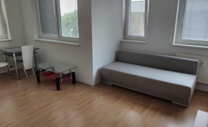 Prenájom 1 izb. byt s parkovacím miestom T.Vansovej 4/A - fotografia 1